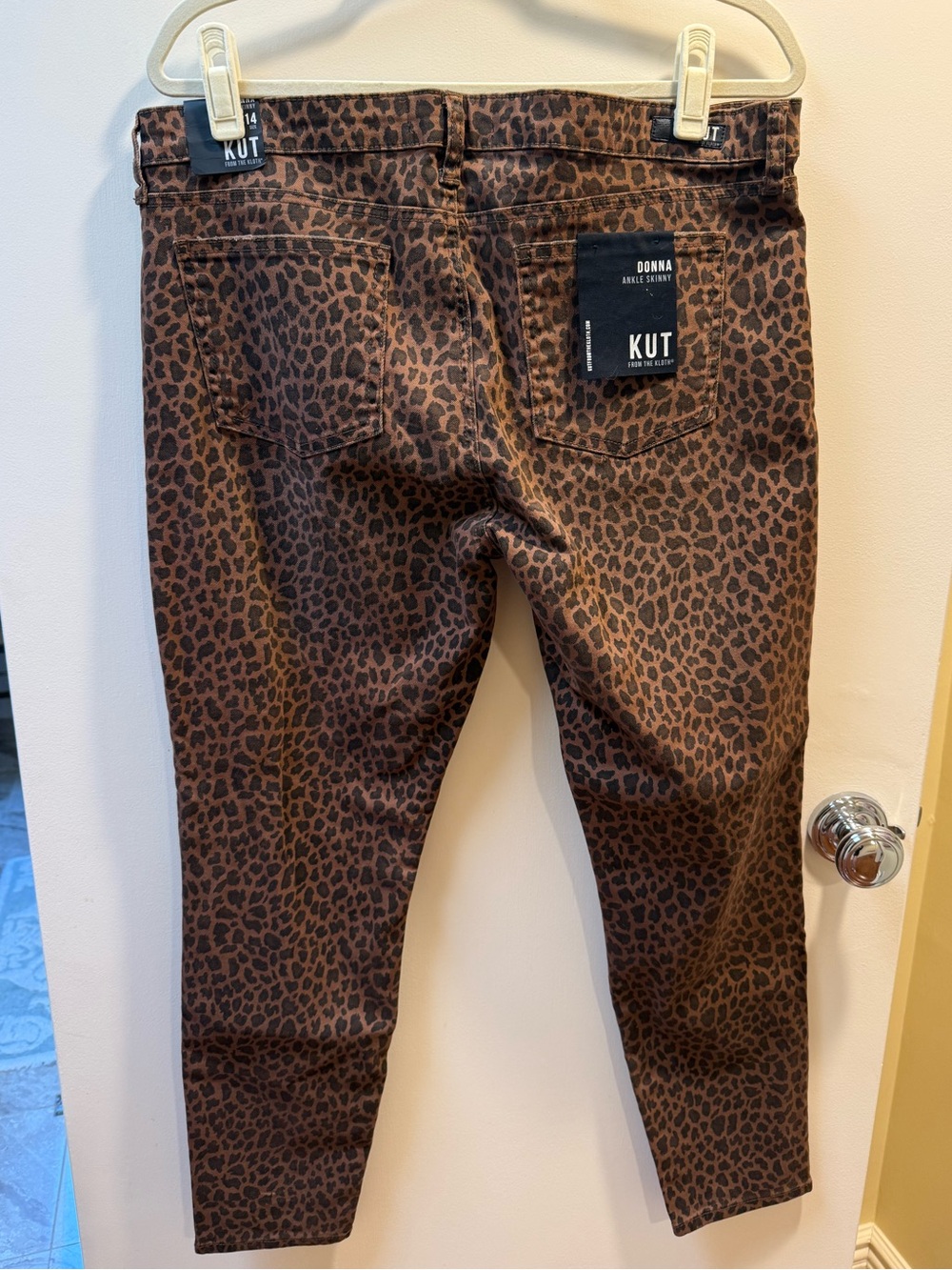 Kut from the Kloth New York Women’s Brown Leopard Print Ankle Jeans - NWT - Picture 7 of 10